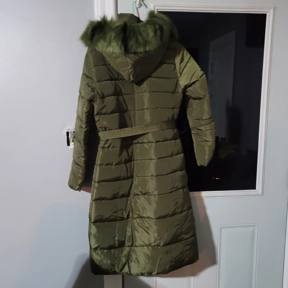 Women's Mifelio Olive Green Puffer Coat with Removable Fur Hood - Picture 3 of 4